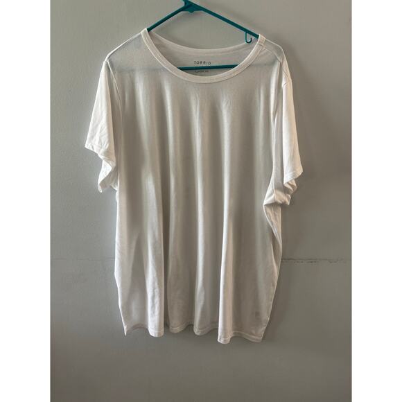 Torrid Womens Classic Fit Crewneck Tee Size 4 White Short Sleeve Capsule - Picture 1 of 4